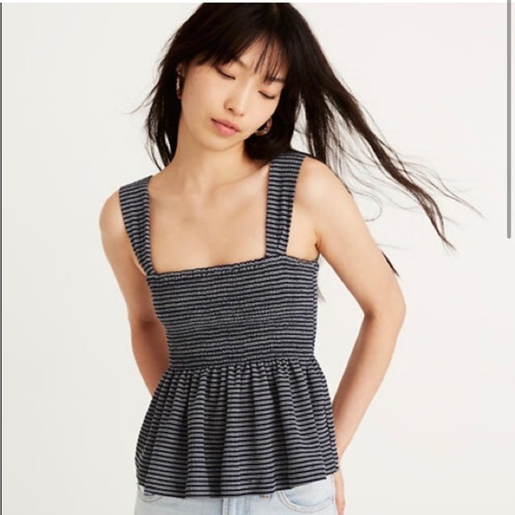 NWOT Madewell texture and thread smocked tank top - Picture 2 of 5